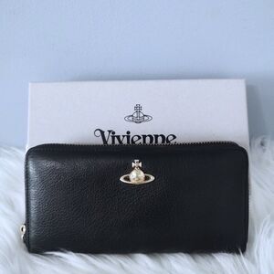 Vivienne Westwood leather zippy wallet w/box EUC